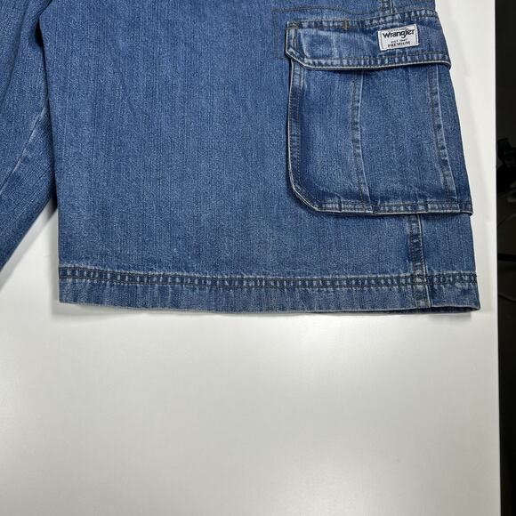 Wrangler Cargo Denim Shorts Men’s 38 Blue Relaxed Fit Carpenter Y2K NWT - Picture 7 of 16